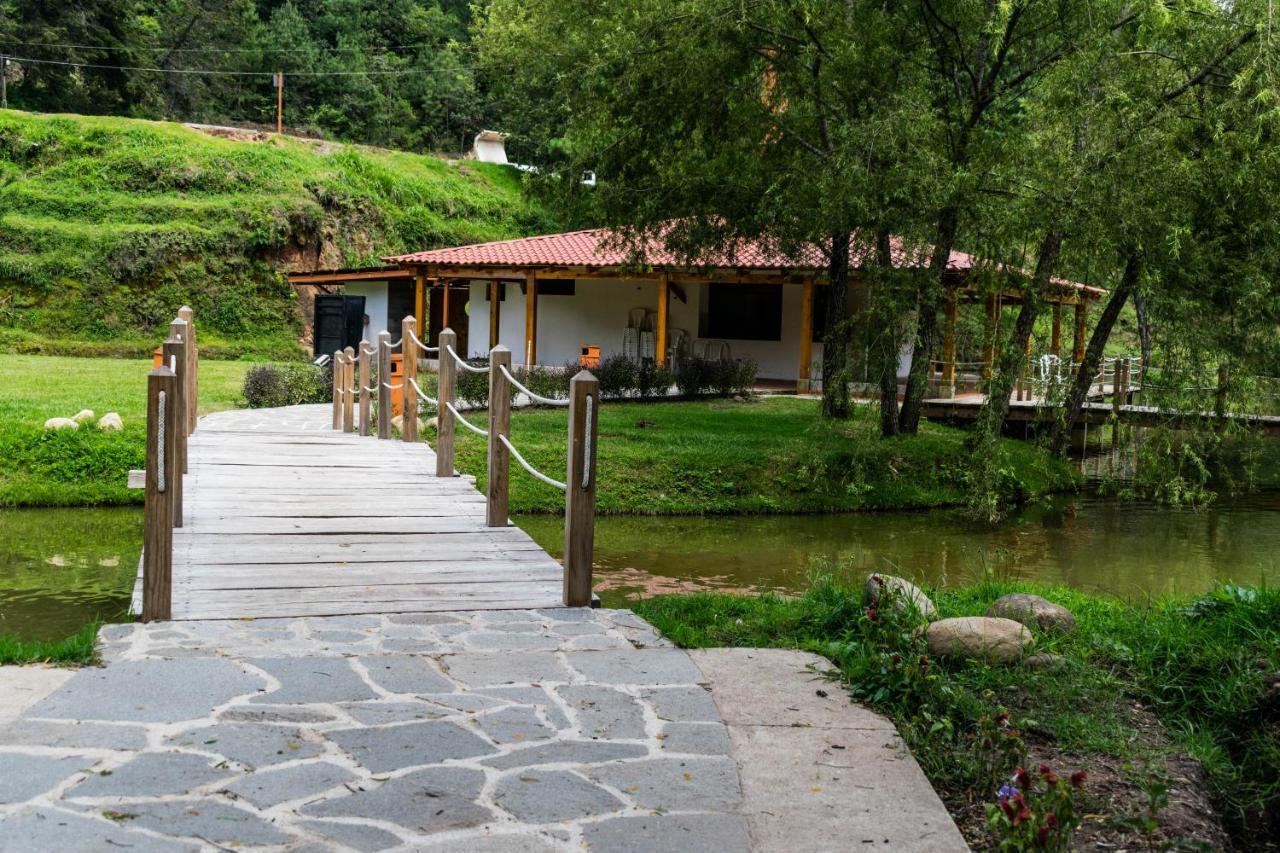 Casa Montana Hotel Chichicastenango Zewnętrze zdjęcie
