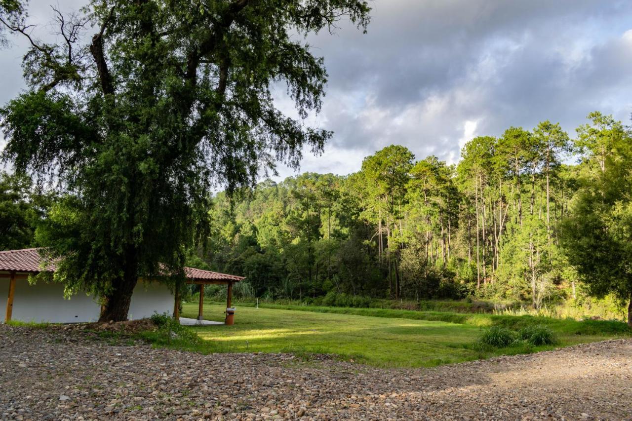 Casa Montana Hotel Chichicastenango Zewnętrze zdjęcie
